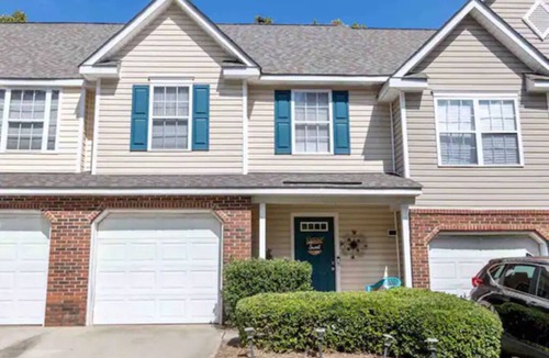 Charlotte House | Townhome - near UNCC, PNC Music Pavilion, Hospitals, Concord Mills