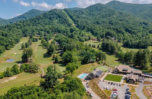 Canton House | Townhouse 2 at Springdale: Resort Townhouse with Golf and Pool Access!