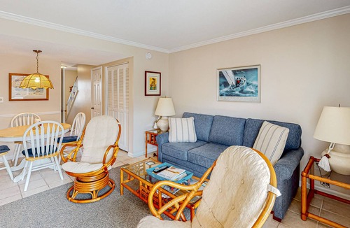 Pine Knoll Shores Condo | Townhouse style condo at Pine Knoll Townes