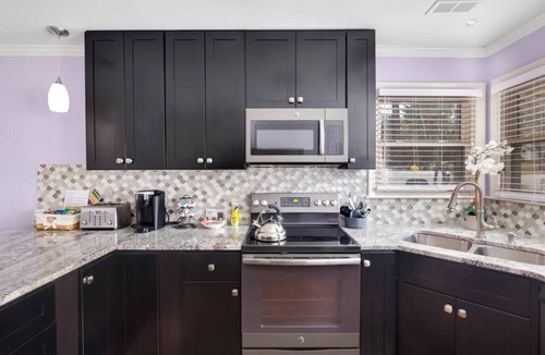 Northeast Raleigh House | Townhouse that is minutes from Downtown Raleigh