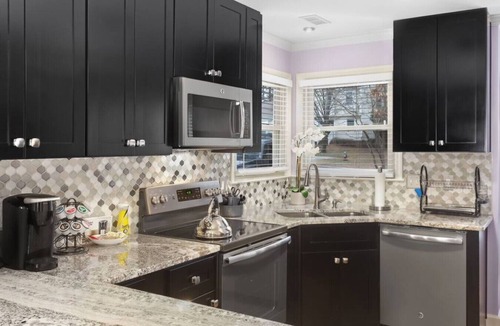 Northeast Raleigh House | Townhouse that is minutes from Downtown Raleigh