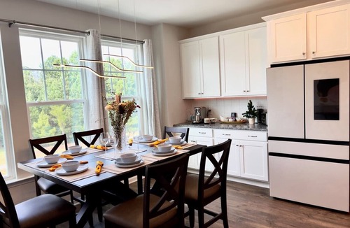 Durham House | TPV - Villa Leopolda - Executive Home w/Pools&Gym