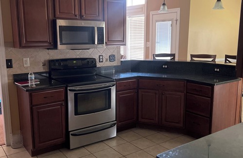 Rockfish House | Tranquil 5-bedroom 3 bath spacious modern house.