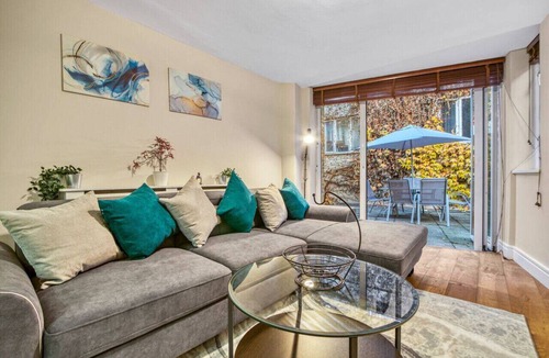 Waterloo Apartment | Tranquil Apartment Southwark