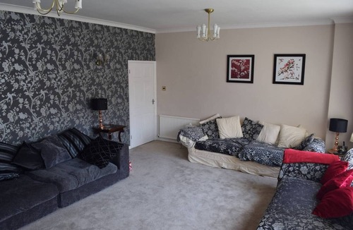 The Park House | Tranquil Detached House *10 mins Walk to City *