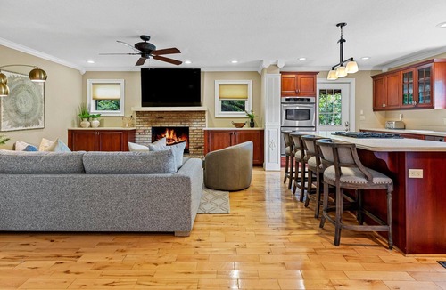 Hendersonville House | Tranquil Lake Retreat W/ Pickleball, Pool & Tennis