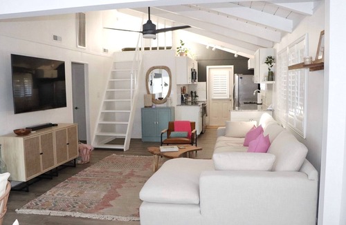 Colington House | Tranquil Sound Side Bungalow.
