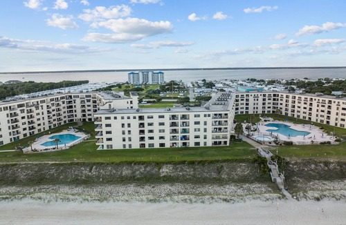 Indian Beach Condo | Tranquility – Oceanview 4th Floor 3BR Condo at Summer Winds!