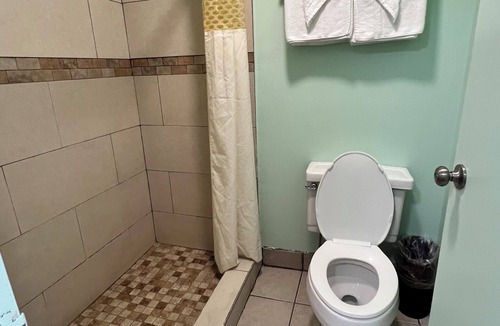 Winston - Salem Hotel | Travelers Inn