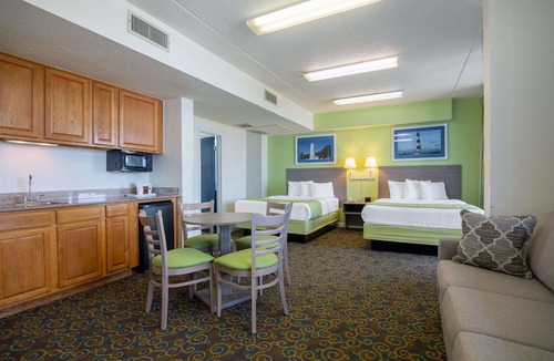 Kill Devil Hills Hotel | Travelodge by Wyndham Outer Banks/Kill Devil Hills