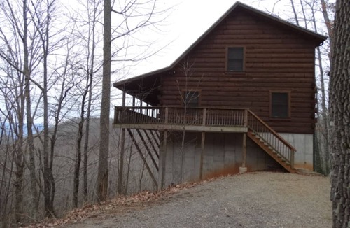 Franklin Cabin | Tree Tops - Long Range Views