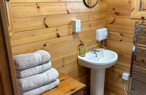 St. Buryan House | Trelew Farm Log Cabin