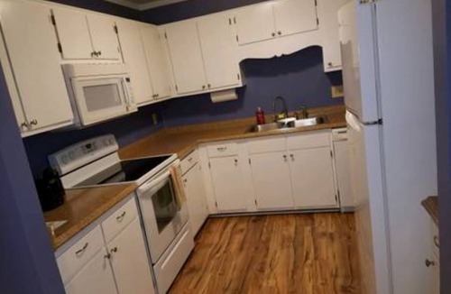 Greensboro Condo | TRIAD I-Spacious 2BR Condo-Great location!