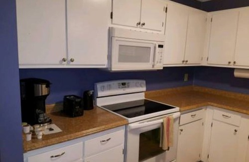 Greensboro Condo | TRIAD I-Spacious 2BR Condo-Great location!