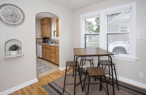 Central - Terry House | Triangular Casa in Billings