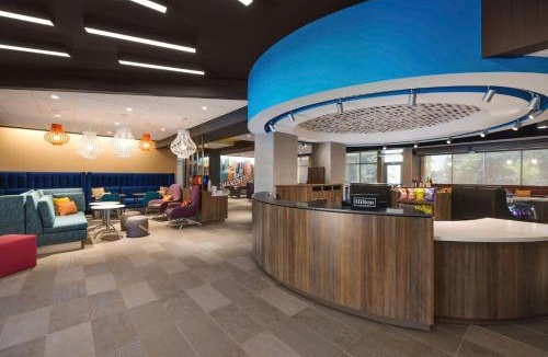 Executive Park Hotel | Tru By Hilton Charlotte Tyvola I-77