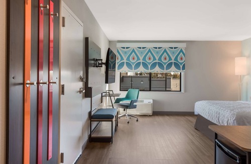 Greensboro Hotel | Tru by Hilton Greensboro, NC