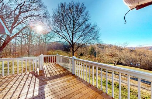 Franklin House | Tumbling Leaf Cabin
