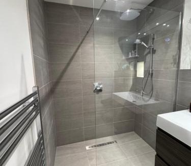 Glanton Apartment | Turnpike House