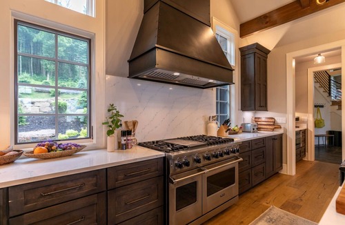 Banner Elk House | Twin Boulder Lodge at Eagles Nest - big views, outdoor fireplaces, hot tub, arcade