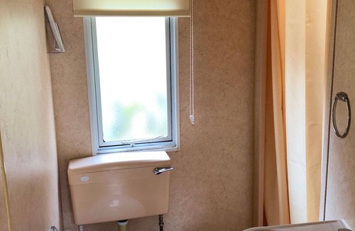 Lynton House | Two Bed Static Caravan. Beautiful 10 min walk to Centre of Lynton