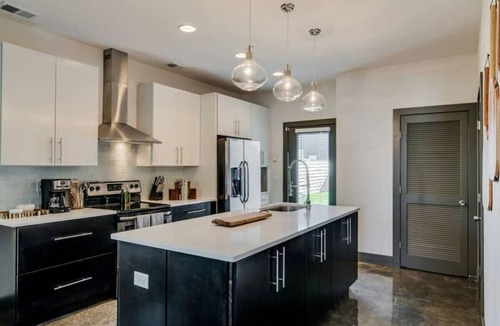 Chestnut Hill House | Two Homes | Sleeps 20 | 12 Beds | Hot Tub