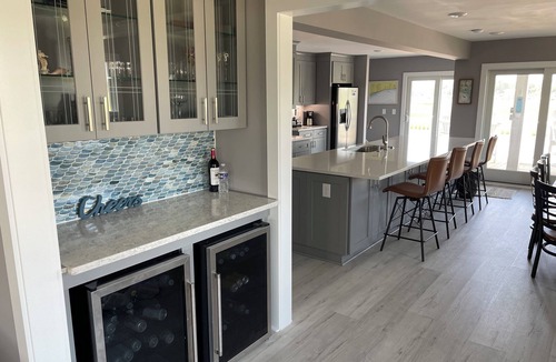 Long Beach House | Two Seas- Waterfront Beach House New in 2023 - Oak Island, NC