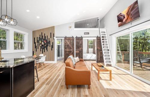 Bynum House | Two Tree Houses - Beehive & H20