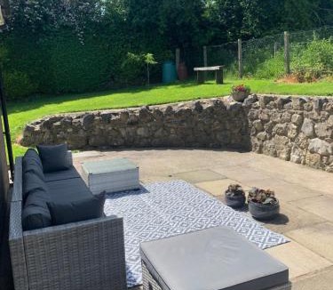 Llanfair Caereinion House | Ty Newydd