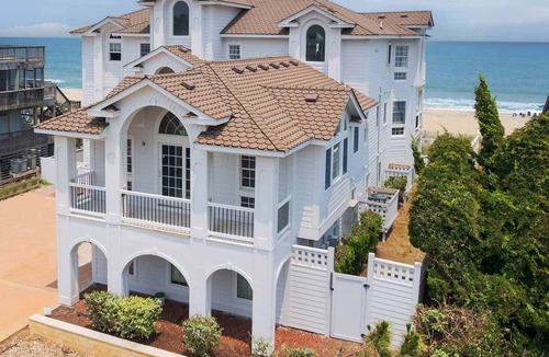 Carolina Dunes House | Ultimate Outer Banks oceanfront accommodation with lavish finishes and furnishings