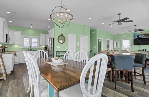 Village of Stump Sound House | Unforgettable vacation offering 20% discount. Beach, Elevator, Pool, Pet friendly