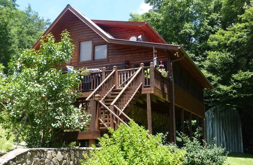 Andrews Cabin | Unique Smoky Mountain Retreat