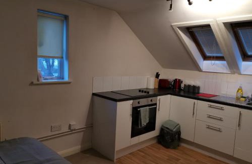 Maidstone Apartment | Unique Studio I - Private Studio with ensuite