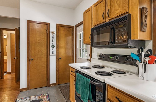 Wolf Laurel Condo | Unlimited Golf Access private 18 hole club Wolf Laurel, Hatley Pointe, dine, ski