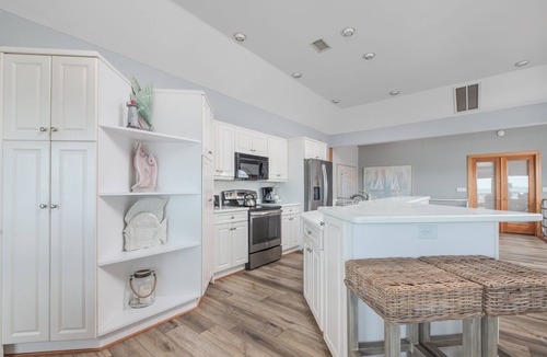 Nags Head House | Unparalleled ocean views at this Nags Head townhome!