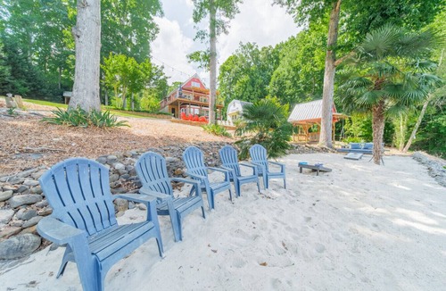 Mayhew Apartment | Unparalleled Outdoors Awaits!