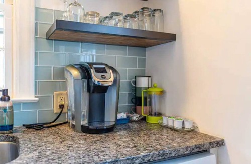 Winston - Salem House | Updated 1BR cottage on private acre+ lot