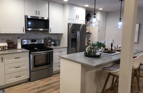 Myers Park Condo | Updated condo in walkable Myers Park