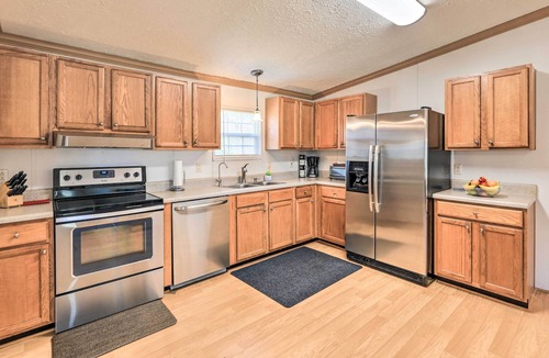 Minnesott Beach House | Updated Home Near Neuse River Fishing & Boating