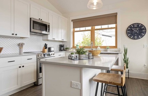 Blowing Rock Condo | Upscale Condo in Downtown Blowing Rock