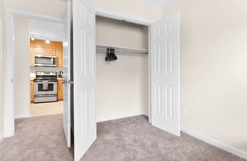 Crabtree Apartment | Upscale King 3 Bed Suite—Mins to Downtown Raleigh!