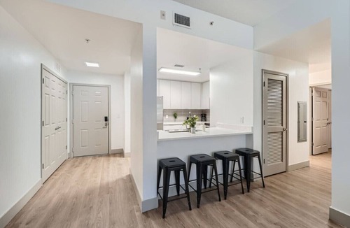 Third Ward Apartment | Uptown Charm - Walkable to Everything!