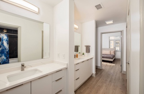 Third Ward Apartment | Uptown's Elite- 4BR Luxury Oasis