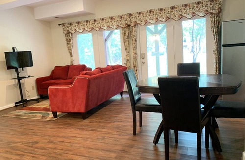 Chapel Hill Resort | Private room ∙ 1 guest
