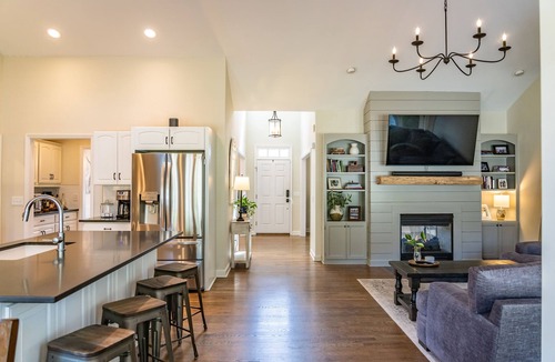 Southern Pines House | US Open! Golf Community, Sleeps 8, Minutes from Pinehurst #2.