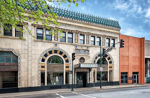 Downtown Asheville Apartment | 121 m² Apartment ∙ 2 bedrooms ∙ 4 guests