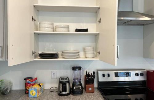 Ponderosa - Wingate House | Vacation Home in CLT King and 3Q