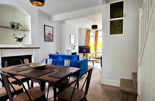 Splott Apartment | Vale House by Switchback Stays