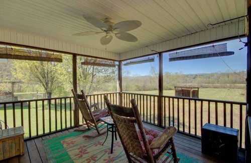 Pisgah Forest House | Vaquero on French Broad River valley near Brevard, one level, Dogs OK, free Biltmore Pass