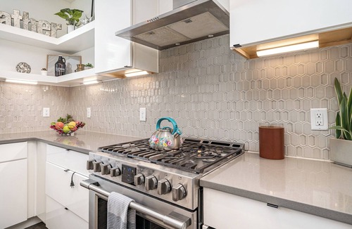 Talbot's Corner Cottage | Verde Heights-sleeps 12-in Cumberland Heights